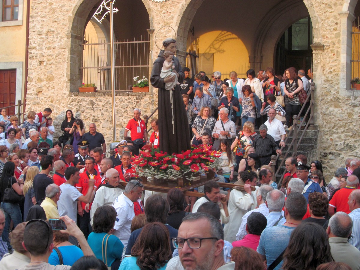 Processione di Sant'Antonio a San Marco Argentano (Cosenza) Messaggero di Sant'Antonio Processione di Sant'Antonio a San Marco Argentano (Cosenza) Messaggero di Sant'Antonio
