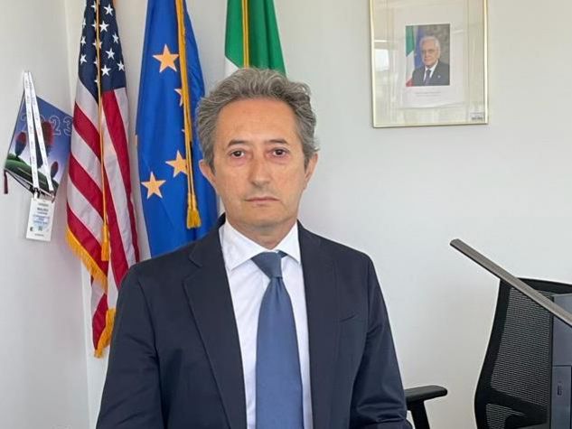 Il console generale d Italia a Houston, Mauro Lorenzini