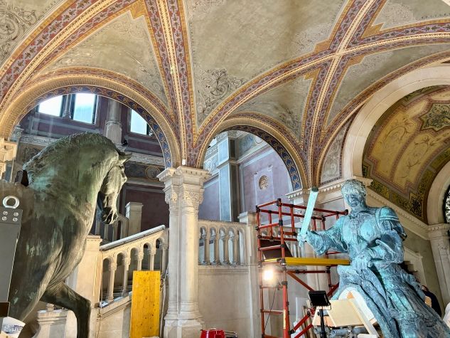 il monumento equestre al Gattamelata ricoverato all'ex Museo civico di Padova