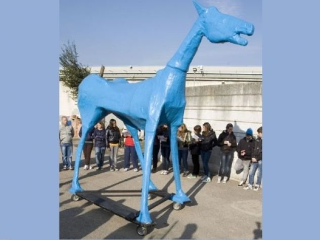 C’era una volta un cavallo azzurro…