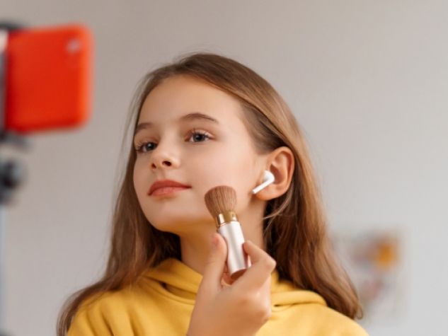 Stop ai baby influencer