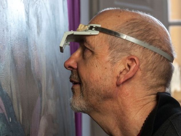 Bill Viola nello studio di Daniele Rossi durante il restauro della "Visitazione" del Pontormo, Firenze, 2014.