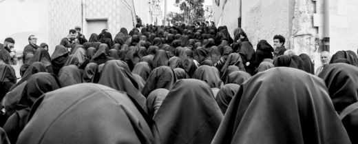 Il grande canto delle donne senza volto