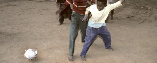 Burkina Faso: due calci a un pallone