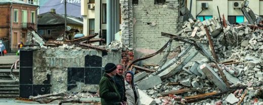 Le rovine di un edificio distrutto da un missile russo a Kharkov.