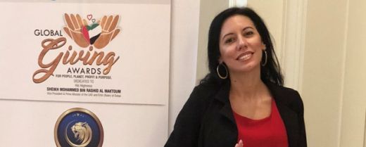 Silvia Vianello mentre riceve il premio come Top Middle East Woman Leader.