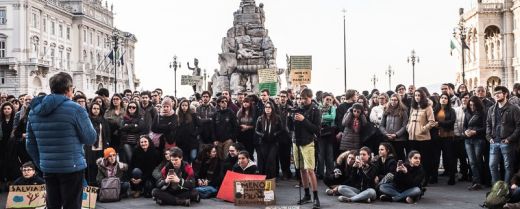 protesta di piazza a Trieste