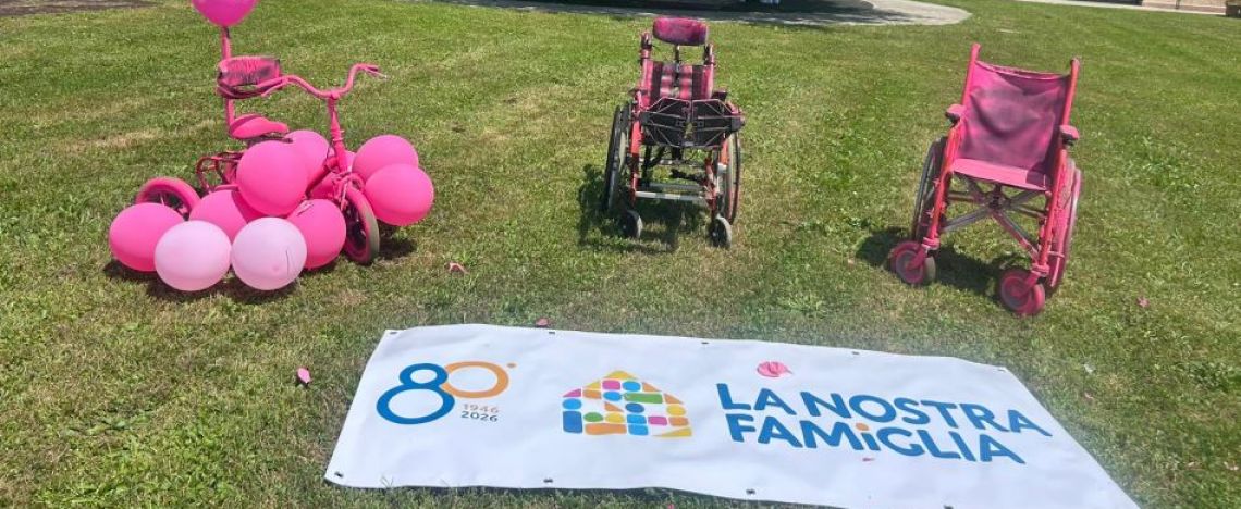 il giardino della sede di Pieve di Soligo (TV) de La Nostra Famiglia, nel giorno delle celebrazioni per gli 80 anni di vita dell'associazione il giardino della sede di Pieve di Soligo (TV) de La Nostra Famiglia, nel giorno delle celebrazioni per gli 80 anni di vita dell'associazione