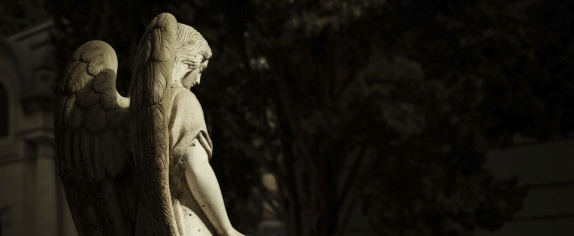 Cimiteri, tra memoria e speranza