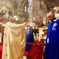 La Santa Messa delle 17 è stata presieduta da p. Roberto Brandinelli, Ministro provinciale dei Frati Minori Conventuali. - © Nicola Bianchi