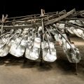Refraction (Rifrazione), 2014. Cucine solari, bollitori, acciaio, cm 222,5 x 1256,5 x 510,6. - Courtesy of Ai Weiwei Studio.