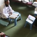 La madrasa - L’ultimo giorno, inaspettatamente, riceviamo l’invito da un imam a visitare la sua piccola scuola coranica. Anche lui era amico di Shahbaz