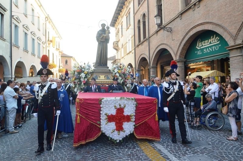 13 giugno 2017, grande concorso di fedeli alla processione del Santo, che come da tradizione si è snodata per le vie della città di Padova.  - @MarcoSevarin/ArchivioMsa