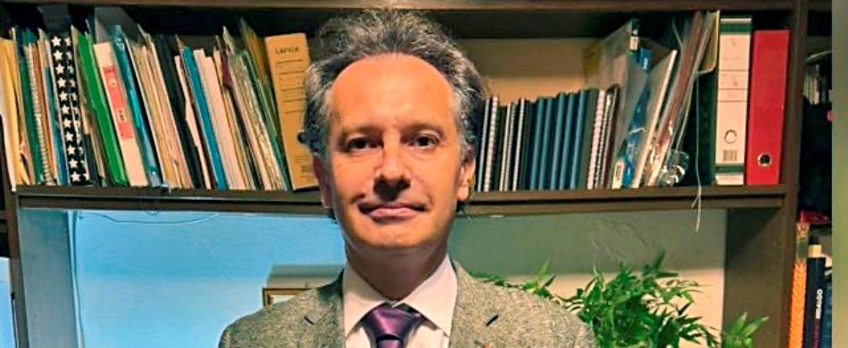 Professor Simone Lucatell