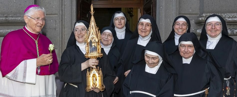 La comunità delle claris