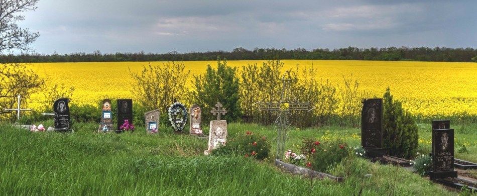 Cimiteri, tra memoria e s