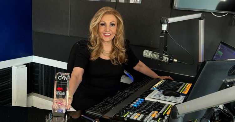 Ivana Bombardier 750+390 con il Rosalie Award