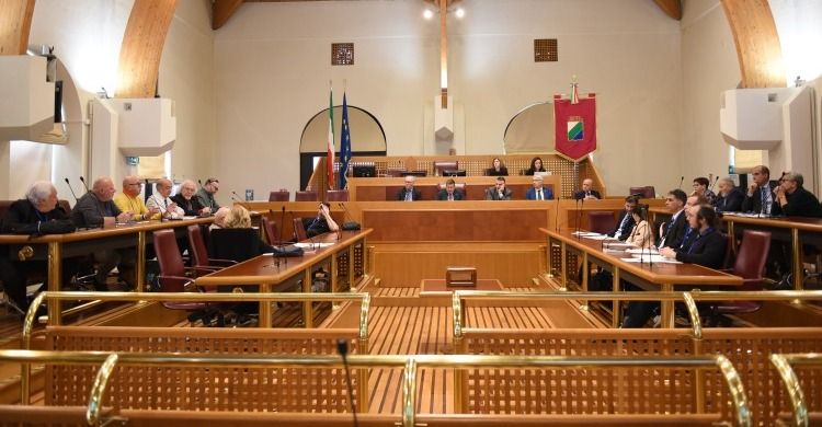 L’assemblea del Cram nella sede del Consiglio regionale, a L’Aquila.