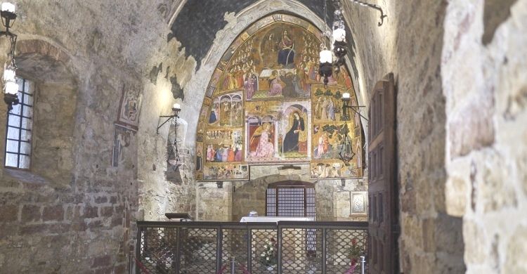 La Porziuncola vista dall'interno.