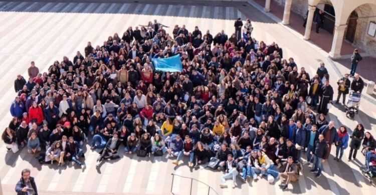 Alcuni giovani durante il Capitolo Nazionale GiFra ad Assisi, nel marzo 2023.