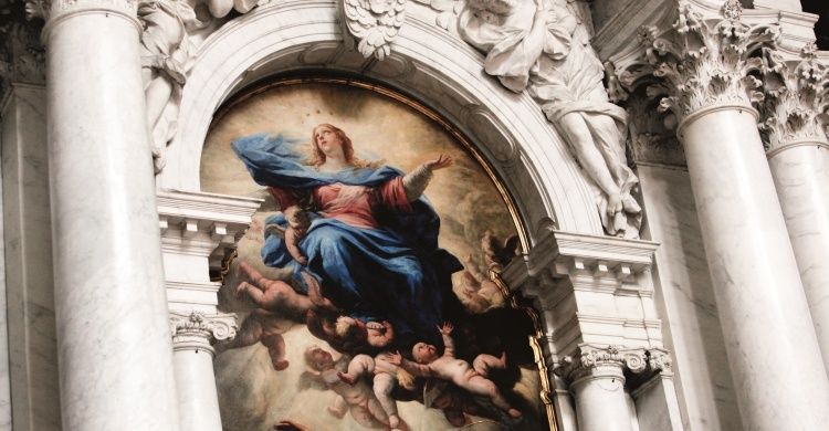 Particolare dell'Assunta di Luca Giordano, alla Chiesa di Santa Maria della Salute di Venezia.